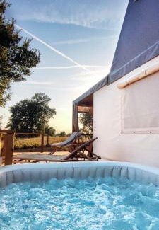 Saturnia House | I Sicomori - Seme di Carota - Glamping e appartamenti con piscina a Saturnia