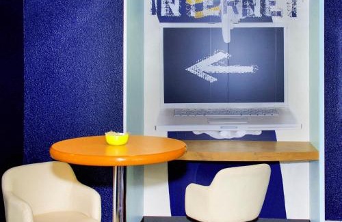 Flers Hotel | ibis budget Flers Grands Champs