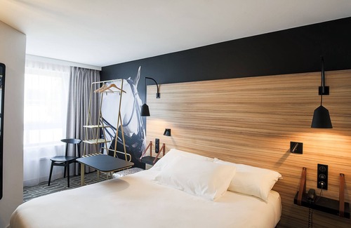 Laval Hotel | ibis Styles Laval Centre Gare