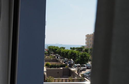 Playa d'en Bossa Apartment | Ibiza Beach 3Bedroom Apartment, wi-fi, balcony with sea view