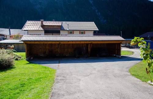 Bach Apartment | Ideal for mountain lovers, couples and small families