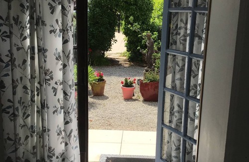 Saint-Crepin-de-Richemont Apartment | IDEAL FOR COUPLES - Gite with private pool and spectacular views