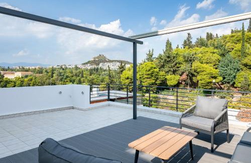 Mets Apartment | Ideal Maisonette next to Kallimarmaro Stadium