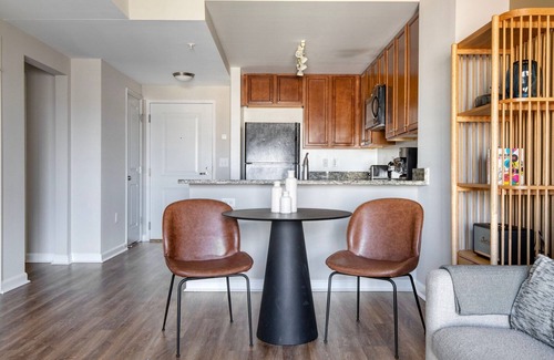 North Bethesda Apartment | Ideal North Bethesda 1BR w/Rooftop Courtyard, nr Metro, by Blueground