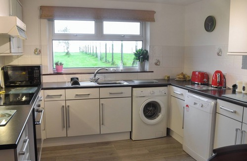 Bankend Cottage | Ideal single-storey retreat with cosy wood burner.