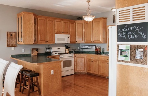 Grandy House | Ideal Summer Getaway! Two-story lake home on Rush Lake near Rush City/Cambridge