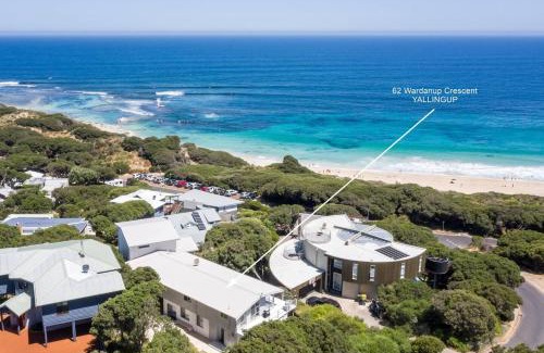 Yallingup House | Idlehour - Panoramic Retreat by Yallingup Beach