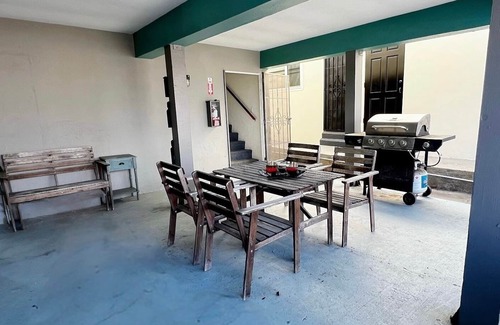 Point Loma Heights Apartment | Idyllic 1BR APT in Ocean Beach