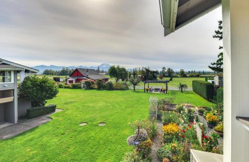 Tacoma Apartment | Idyllic Enumclaw Studio with Mount Rainier Views