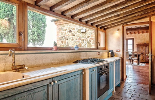 Sinalunga House | Idyllic guest house in Tuscan country house style with swimming pool