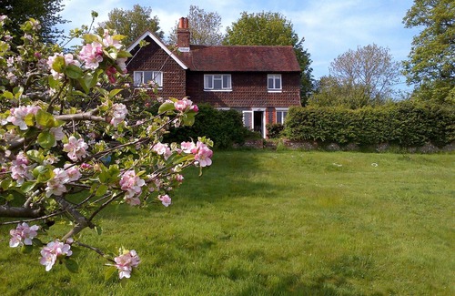 Streat Cottage | Idyllic large cottage with stunning views, in Streat near Ditchling