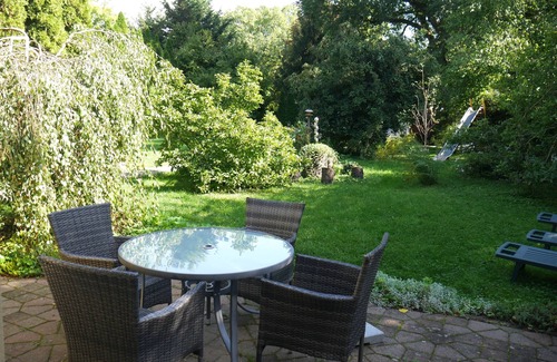Quedlinburg House | Idyllic vacation home with terrace and romantic garden in a central location