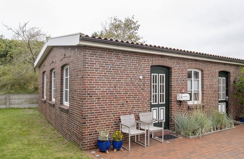 Langeoog House | Idyllisches Ferienhaus für bis zu 2 Personen an den Düne Unterhalb des Wassertur