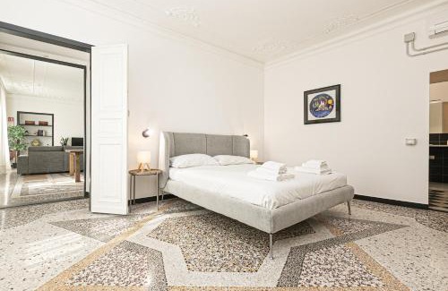 Genoa Historical Centre Apartment | iFlat Historical Luxury Apartment San Luca 11 A