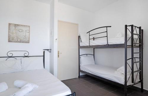 Pidima Kyras Apartment | Iguana studio 16