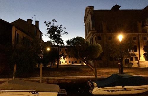 Dorsoduro Apartment | Il buco della suora