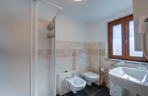 Donnas Bed & Breakfast | Il Girasole Bed and Breakfast