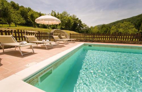 Monterchi Villa | Il Mulino - beautiful, family-friendly Tuscan villa with fenced pool