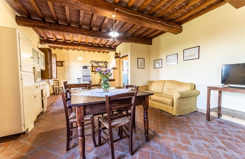Marciano della Chiana Apartment | "Il Querciolo" Apartment "Frutteti" for 8+2 people in a farmhouse in Valdichiana, in the herat of Tuscany