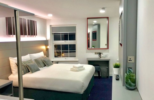 Seven Kings Hotel | Ilford Hotel Goodmayes