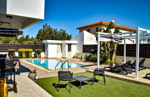 Alethriko Villa | Ilios Villa