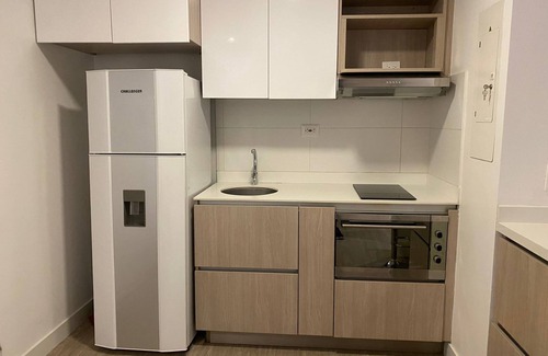 Chapinero Apartment | ILLUMINATED WITH BALCONY WIFI GYM CHAPINERO