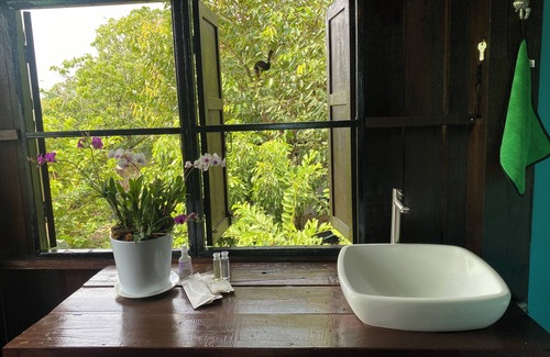 Saraphi Cottage | Imagine Wooden House nice breath of nature's touch.