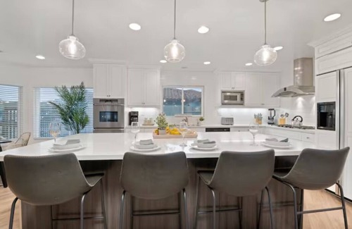 Del Cerro House | Immaculate 5BR Micro Resort with Heated Pool & Spa