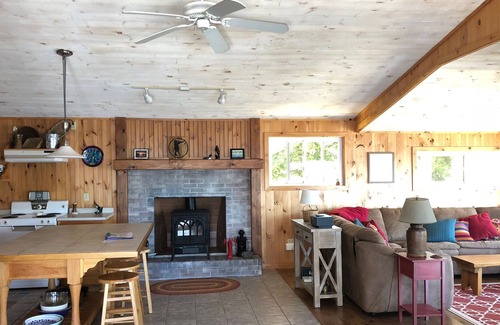 Barrington House | Immaculate Lake Front Home