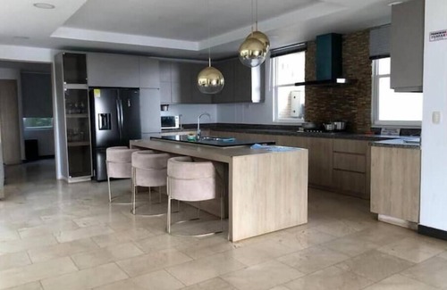 Sabanilla Montecarmelo Cabin | Impressive Beachfront Cabin for rent