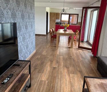 Ravensburg Apartment | In d'Hütte - Schöne Ferienwohnung und Traumhafte Ferienwohnung