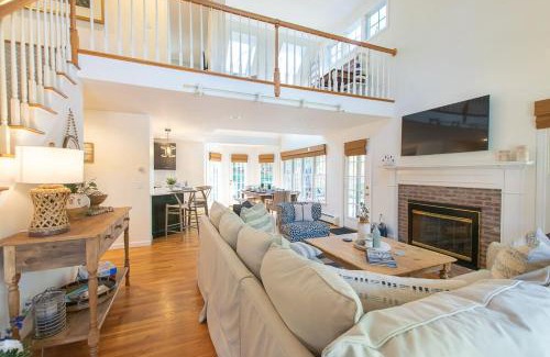 West Brewster House | In-Ground Plunge Pool Dog Friendly!