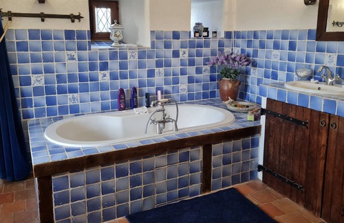 Roeze-sur-Sarthe House | In property - Large Room "en suite" - 50m2