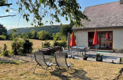 Olloy-sur-Viroin Cottage | In the Viroin-Hermeton nature park, Le gîte de la Champagne, pets allowed