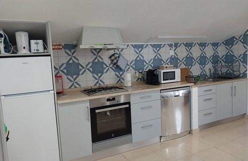 Porto de Mos House | In the center of town, close to culture, the beach and the mountains. Pets accepted