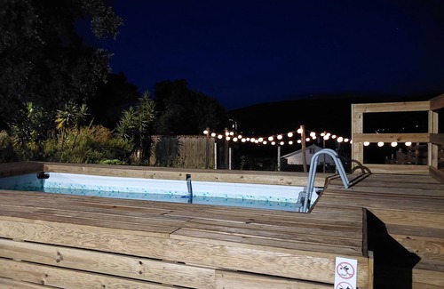 Porto de Mos House | In the center of town, close to culture, the beach and the mountains. Pets accepted