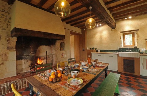 Comblot Other | In the heart of the countryside, an old renovated farmhouse, totally independent.