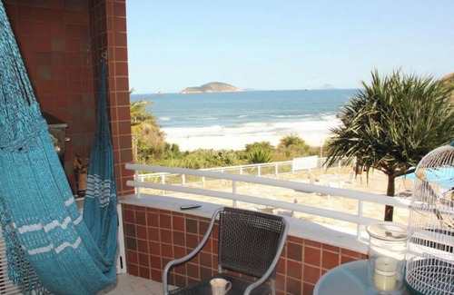 Camboinhas Apartment | INCREDIBLE BEACH FRONT WITH PRIVATE BEACH ACCESS INFINITY POOL BEST AROUND RIO