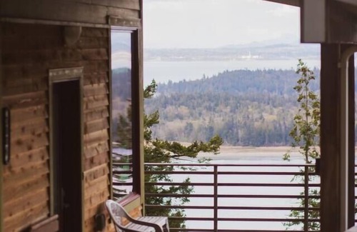 Lummi Island House | Incredible bird’s eye view!