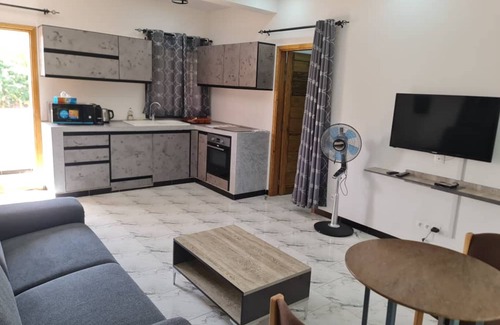 Mbour Apartment | Independent studio in Warang