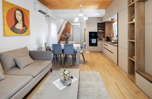 Ceggia House | Independent Villa La Perla