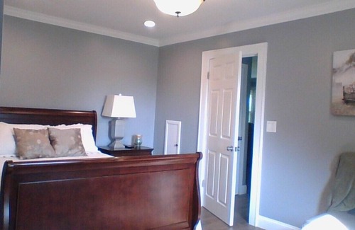 Tazewell House | Indigo Rest is just minutes away from the Back of the Dragon and Burkes Garden.