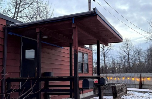 Fairview Apartment | Industrial Designed near Downtown Anchorage 800+sf