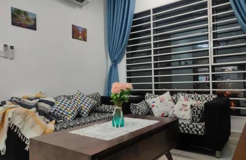 Klang Apartment | Infinity pool apartment with stunning sunset view - GM Remia Residence Ambang Botanic