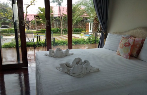 Lao Khwan Hotel | Ingaun Resort