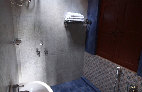 Palayam House | Ingedam- cosy double bedroom in Trivandrum city