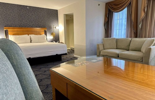 Great Neck Plaza Hotel | Inn at Great Neck