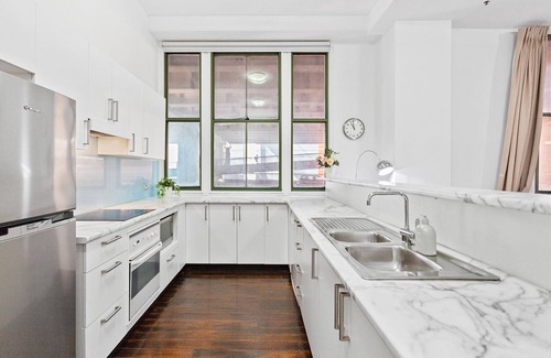 Darling Harbour Apartment | Inner City Retreat 1BD Pyrmont