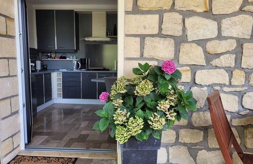 Saint-Leu-dEsserent Apartment | Interior and garden fine-PARIS (25 minutes by train from Chantilly)-Touristic