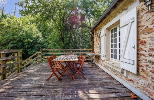 Le Val-Saint-Germain Apartment | Intimate house - 4BR/12P - Le Val-Saint-Germain